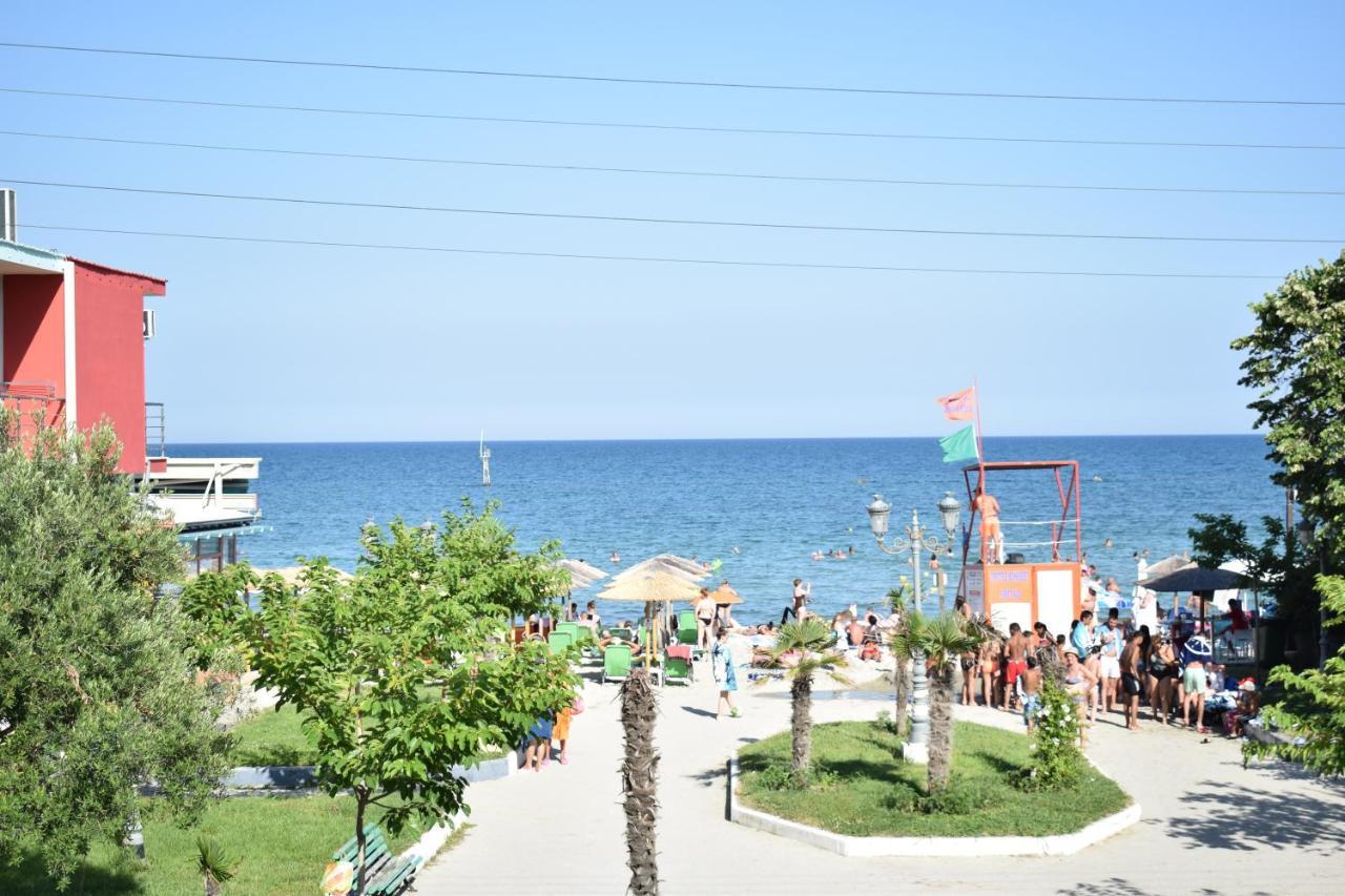 Emmanuel Apartments Paralia Katerinis Bagian luar foto